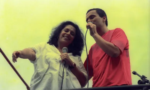 
				
					Veja bastidores da vida de Gal Costa sob olhar da jornalista Wanda Chase
				
				