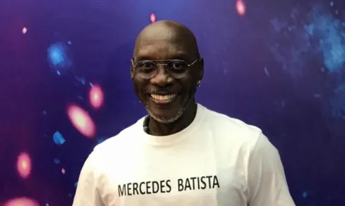 
				
					'O Balé Folclórico é meu corpo político e o Bando de Teatro é minha voz', reflete Zebrinha sobre direção artística de duas das maiores instituições negras do país
				
				