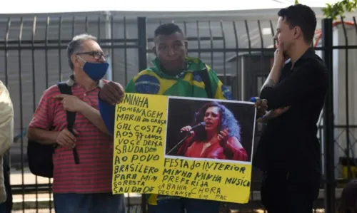 
				
					Corpo de Gal Costa é velado em São Paulo; cerimônia é aberta ao público
				
				