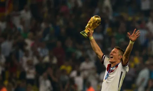 
				
					Oito países já tiveram a honra de levantar o troféu de uma Copa
				
				