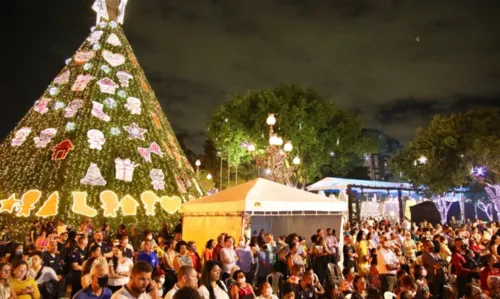 
				
					Decoração de Natal do Campo Grande é inaugurada com festa e show de Thiago Arancam em Salvador
				
				