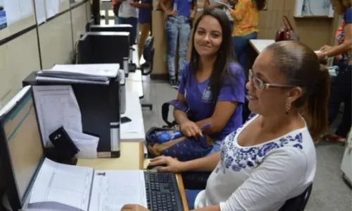 
				
					Renovação de matrícula na rede estadual começa na segunda-feira (21); saiba como fazer
				
				