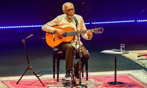 
				
					Famosos prestigiam Gilberto Gil em show no Teatro Sérgio Cardoso, em São Paulo; confira
				
				