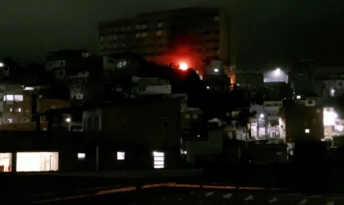 
				
					Incêndio atinge Hospital Salvador pela segunda vez em menos de um mês; vídeo mostra chamas
				
				