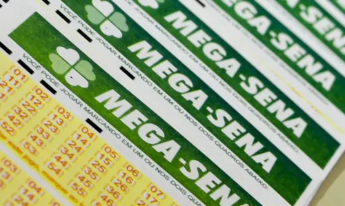 
				
					Mega-Sena sorteia dezenas de concurso com prêmio de R$38,7 milhões; saiba resultado
				
				
