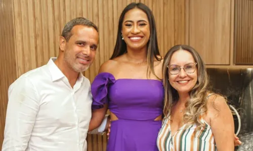 
				
					Arquiteta Nath Veloso inaugura nova sede no Caminho das Árvores, em Salvador
				
				