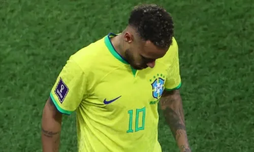 
				
					Pode ser que Neymar só se recupere de entorse no tornozelo após o fim da Copa; entenda
				
				