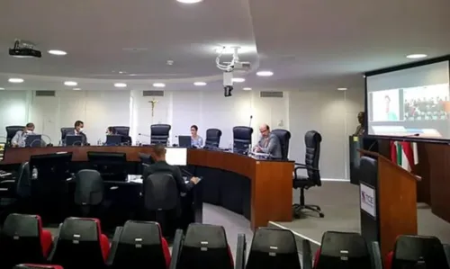 
				
					Ex-prefeitos de cidades baianas são condenados por TCE e devem devolver mais de R$100 mil
				
				