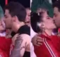 
                  Felipe Neto e Gkay se beijam em transmissão ao vivo