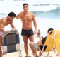 
                  Ricky Tavares exibe corpo sarado na praia da Barra da Tijuca