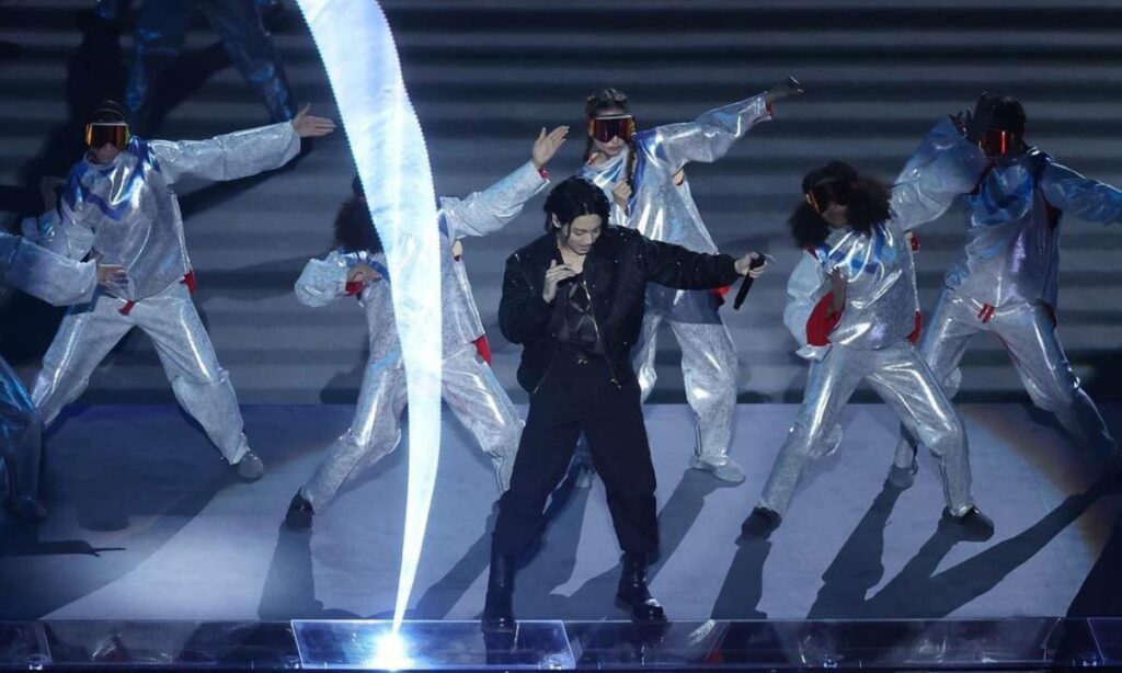 Quem é Jung Kook, que cantou na abertura da Copa do Mundo no Qatar