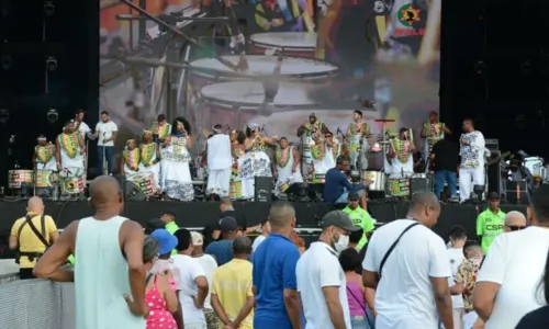 
				
					FOTOS: Cláudia Leitte, Safadão, Léo Santana, João Gomes e mais agitam Réveillon no Festival Virada Salvador
				
				