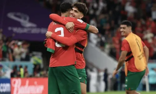 
				
					Marrocos vence Portugal e se torna a primeira seleção africana na semifinal da Copa do Mundo
				
				