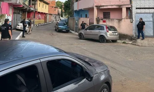 
				
					Operação Toca da Onça prende 35 pessoas envolvidas com tráfico de drogas na Bahia
				
				