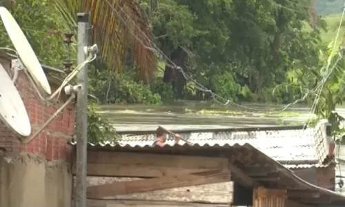 
				
					Rio transborda e causa alagamentos em Itabuna; comunidades rurais ficam isoladas
				
				