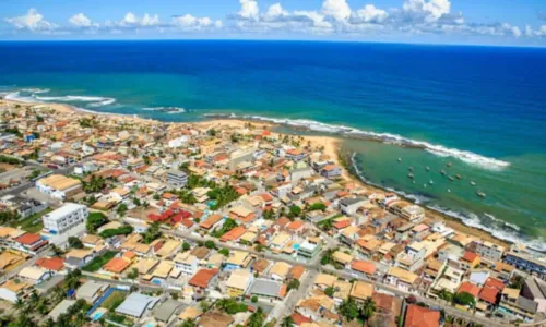
				
					Prado e Camaçari estão entre as cidades mais procuradas para o fim de ano na Airbnb
				
				
