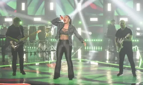 
				
					Baiana Mila Santana conquista vaga na final do The Voice Brasil
				
				