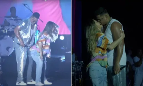 
				
					Carla Perez dança colada e dá beijão em Xanddy no Festival Virada Salvador; cantor pede mais um filho
				
				