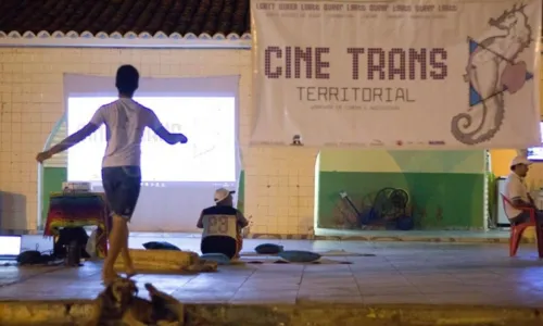
				
					Iniciativa leva cinema LGBTQIAPN+ para municípios do interior da Bahia
				
				