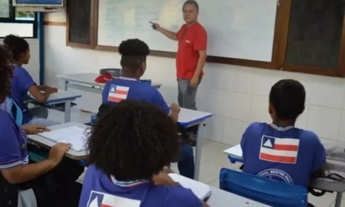 
				
					Governo da Bahia publica resultado provisório do concurso para rede estadual de ensino
				
				