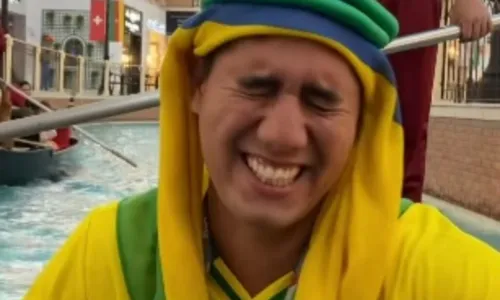 
				
					Baiano viraliza nas redes sociais com vídeo em que imita cobradores de vans de Salvador em canoa na Copa
				
				