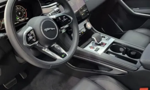 
				
					Test Drive: conheça o novo SUV Jaguar F-Pace 3.0 6 cilindros
				
				