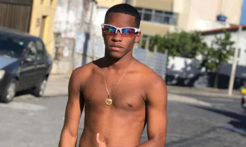 
				
					'Morreu inocente', diz irmão de jovem baleado em ação da PM no Nordeste de Amaralina
				
				