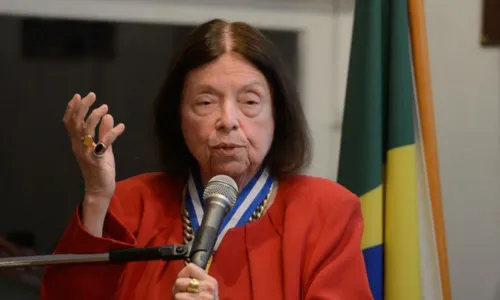 
				
					Primeira mulher a presidir a Academia Brasileira de Letras, escritora Nélida Piñon morre aos 85 anos
				
				