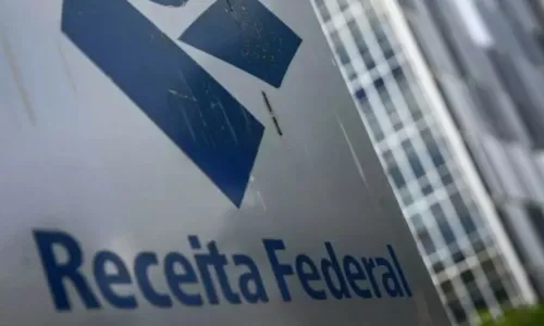 
				
					Receita Federal abre novo concurso; salários chegam a R$ 21 mil
				
				
