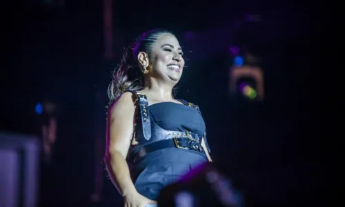 
				
					Simone anuncia lançamento de primeiro CD solo após show no Festival da Virada Salvador; saiba data
				
				