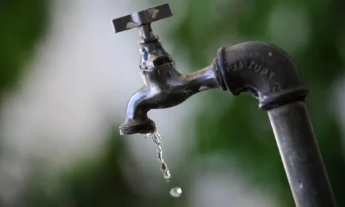 
				
					Abastecimento de água é suspenso em Camaçari para serviço de manutenção
				
				