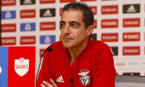 
				
					Bahia anuncia a contratação do técnico Renato Paiva
				
				
