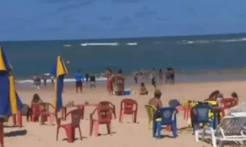
				
					Turista de Goiás desaparece em mar de Guarajuba ao tentar resgatar filho do afogamento
				
				
