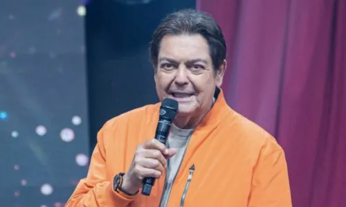 
				
					Faustão volta para os domingos em 2023, diz site
				
				