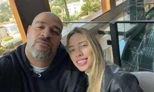 
				
					Adriano Imperador termina casamento após 24 dias e Fiuk reage: 'Bateu o recorde do meu pai'
				
				