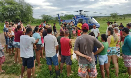 
				
					Mais de 200 mil pessoas já foram atingidas pelas chuvas na Bahia; Jequié segue alagada
				
				