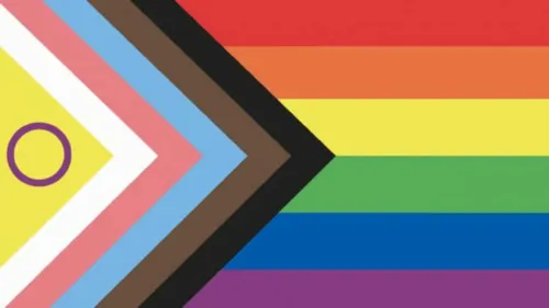 
				
					Nova bandeira LGBTQIA+ inclui símbolos trans, intersexo e antirracista
				
				