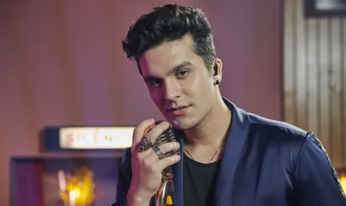 
				
					Em especial, Luan Santana revela 'feat' dos sonhos: 'Elvis Presley'
				
				