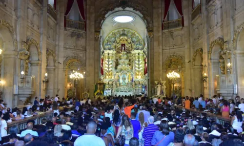 
				
					Festa de Nossa Senhora da Conceição reúne fiéis e devotos no Comércio, em Salvador
				
				