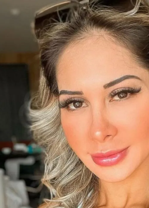 
				
					Maíra Cardi diz que só pretende se relacionar com um homem bem-sucedido: 'Minhas contas são extremante altas'
				
				