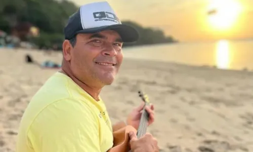 
				
					Surfista baiano Márcio Freire morre aos 47 após acidente em praia
				
				