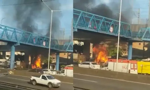 
				
					Vídeo: carro bate e pega fogo após perseguição policial na BR-324, em Salvador
				
				