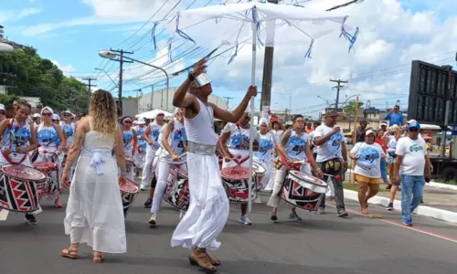 
				
					Tradição na tradição: manifestações culturais com blocos afro marcam retorno da Lavagem do Bonfim
				
				