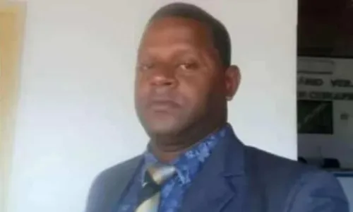 
				
					Ex-vereador da Bahia é assassinado no dia do próprio aniversário
				
				