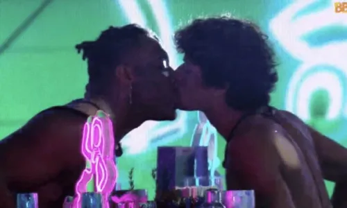 
				
					Beijos, show de Anitta e três casais: Veja o que aconteceu na festa do 'BBB 23'
				
				