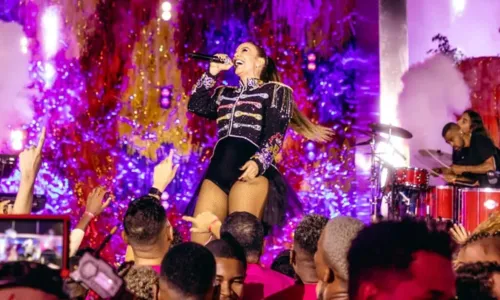 
				
					Nos braços dos fãs, Ivete Sangalo celebra retorno do Carnaval com lançamento do EP 'Chega Mais'
				
				