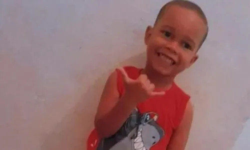 
				
					Menino de cinco anos morre após ser baleado no interior da Bahia
				
				