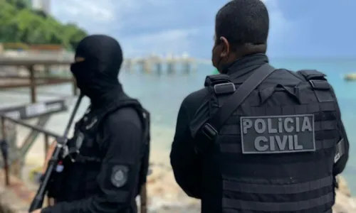 
				
					Advogado é preso por tentativa de homicídio, racismo, ameaça e desacato na Bahia
				
				