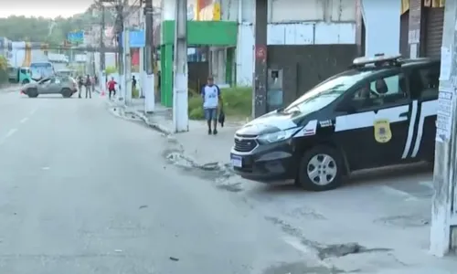 
				
					Banco é roubado e explodido por homens armados na Região Metropolitana de Salvador
				
				