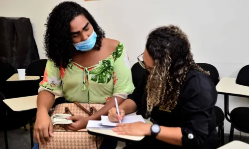 
				
					Mutirão promove adequação de nome e gênero para pessoas trans; veja como participar
				
				